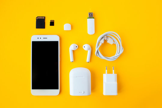 Level Up Your Mobile Experience with HHtelecom's Top-Notch Accessories